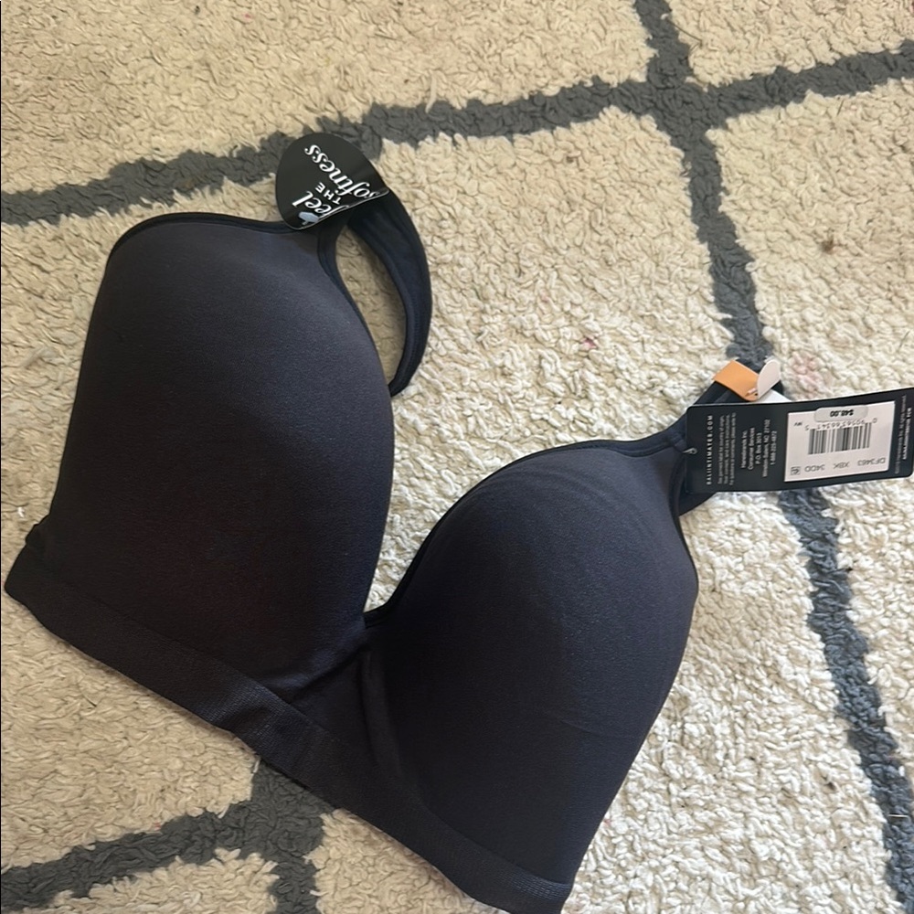 Bali Black Seamless Bra with Adjustable Straps